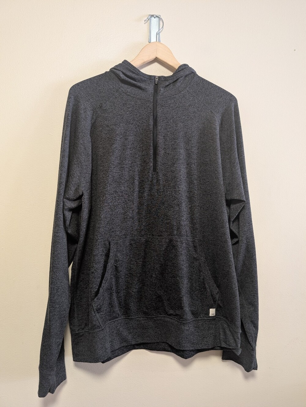 Vuori Men's Performance Half Zip Hoodie Heather Charcoal Gray Size Large - Picture 4 of 8